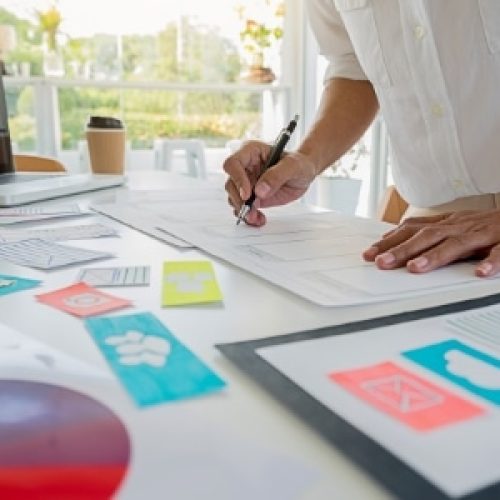 Eye-Opening Examples of  Good & Bad UX Design